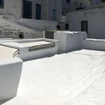 Tinos Village Aura Feriehus